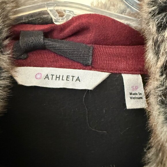 SUPER COMFY & CLASSY Athleta Dress with Removable Faux Fur Trim, Size SP - Picture 5 of 5